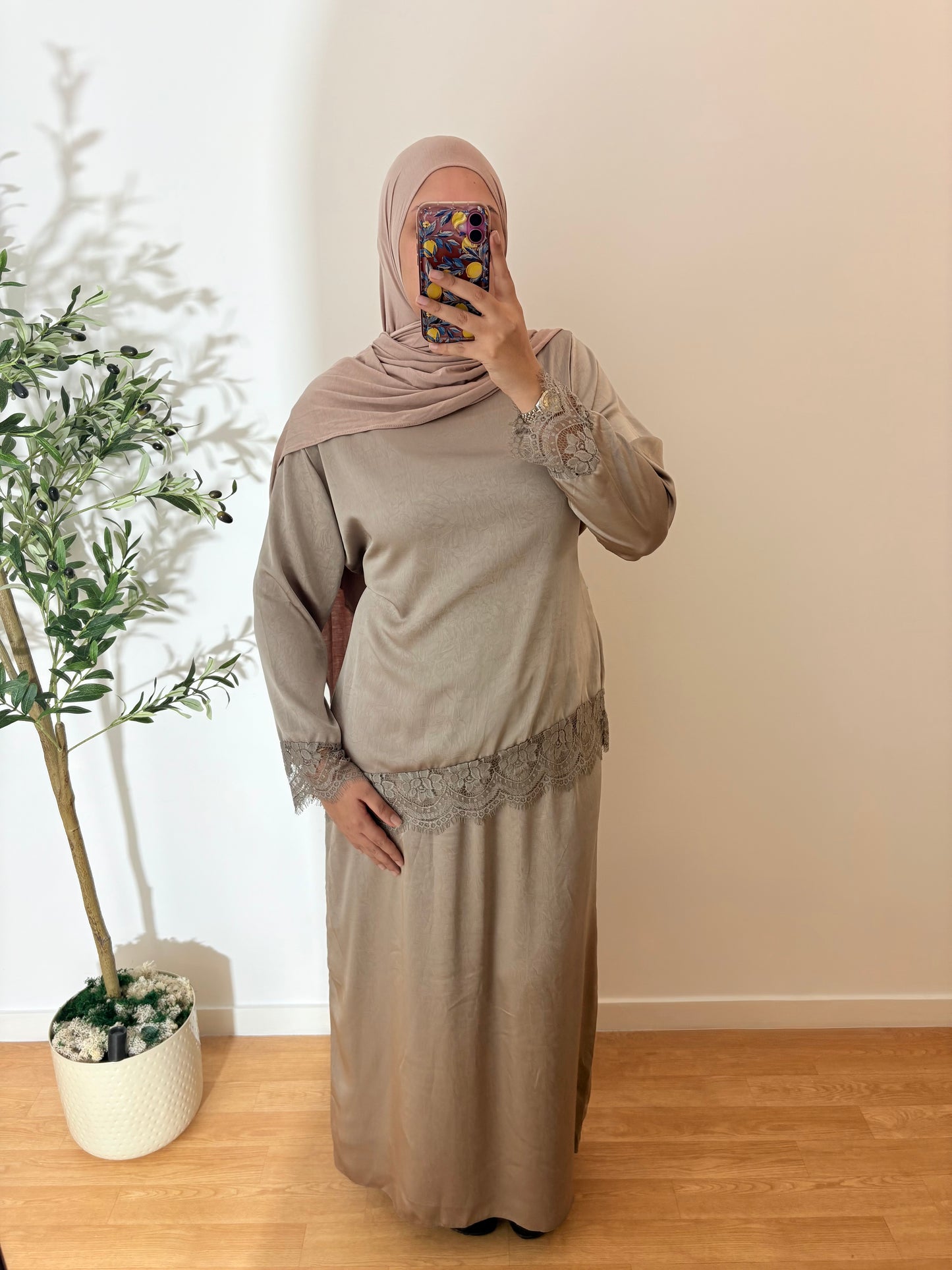 Ensemble satin dentelle