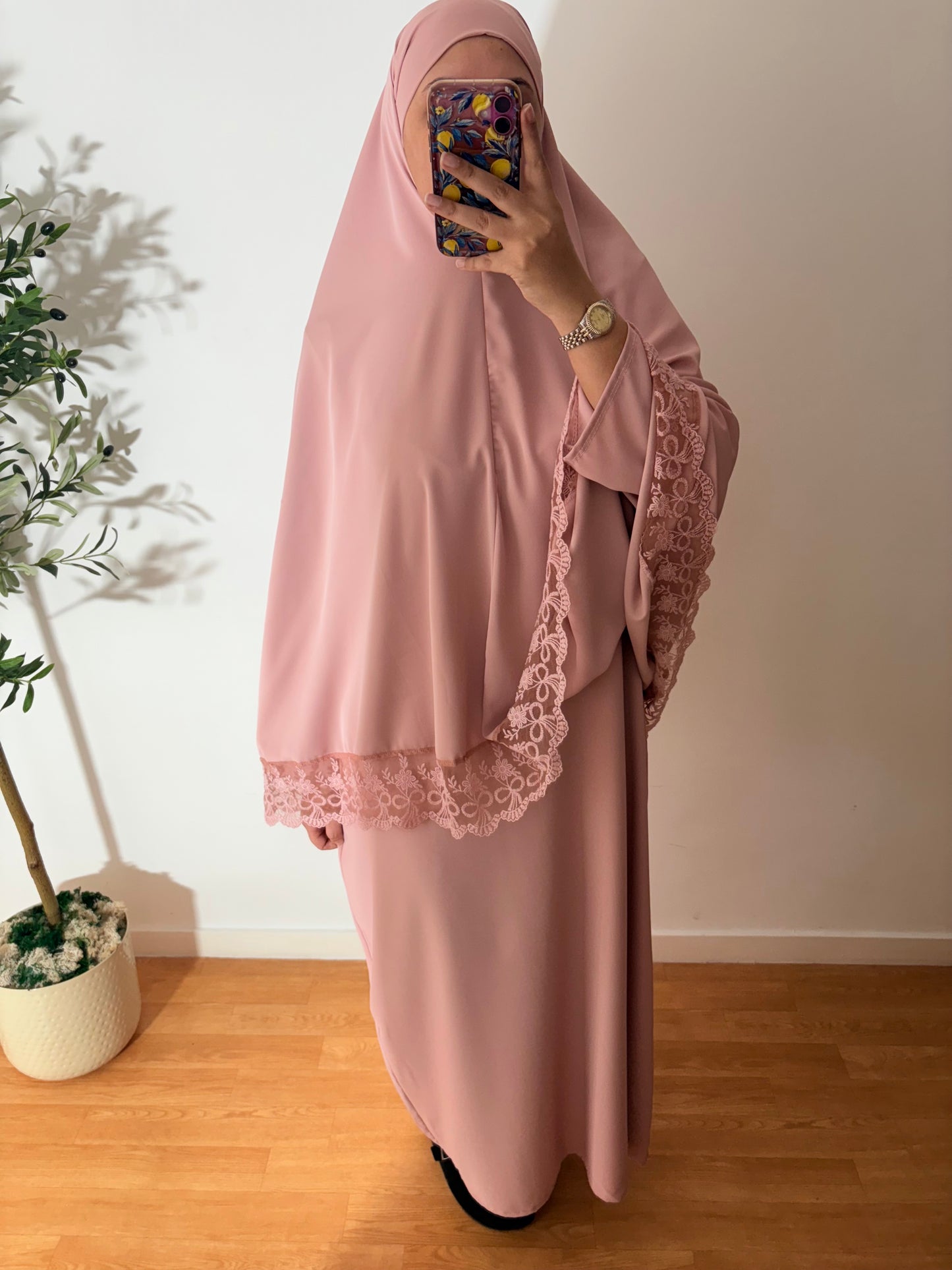 Abaya + khimar dentelle (soie de médine)