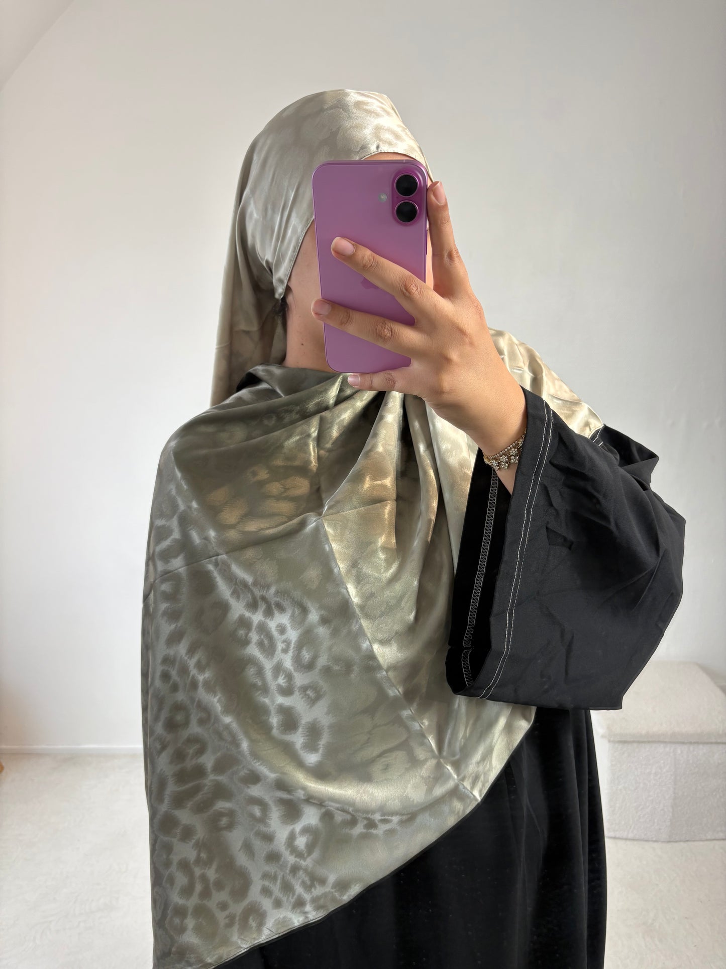Hijab dégradé satiné à motif