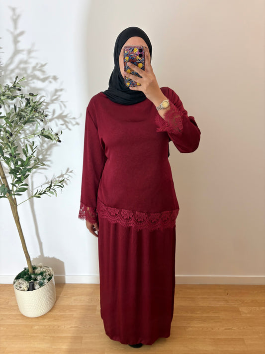 Ensemble satin dentelle