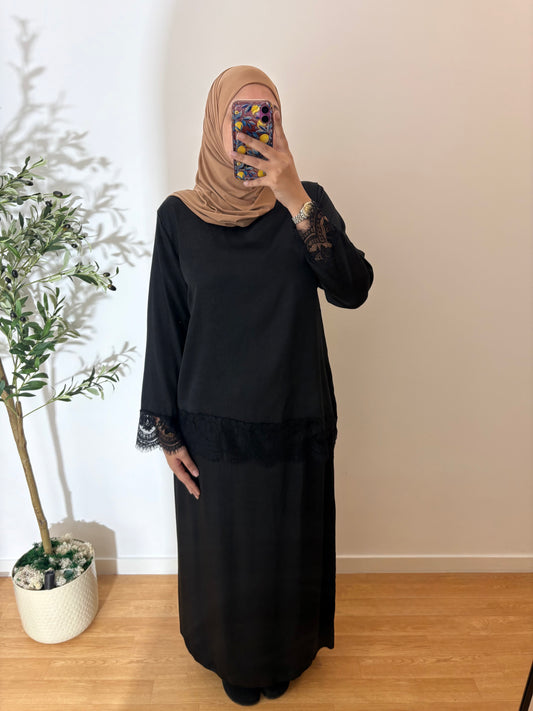 Ensemble satin dentelle