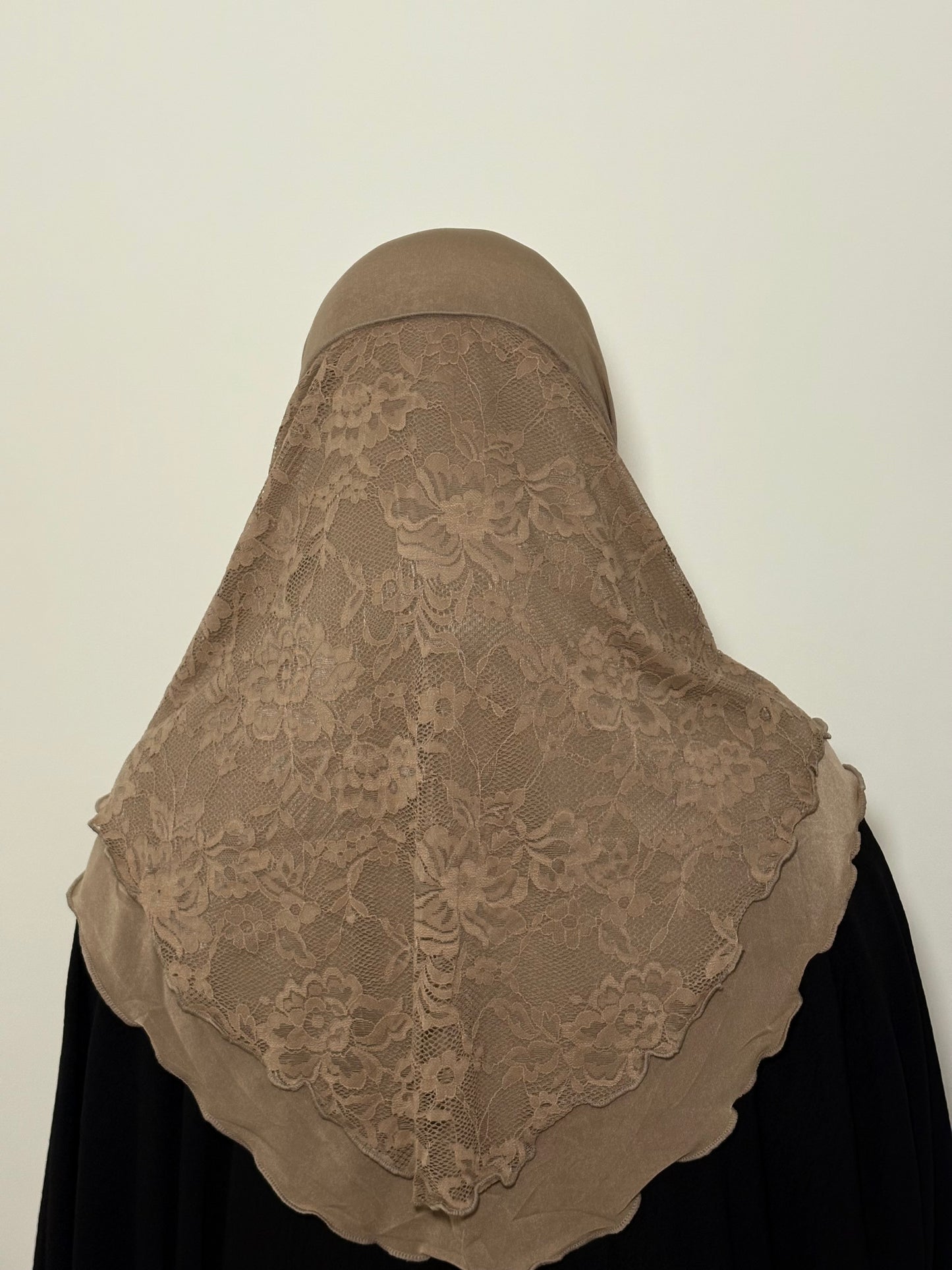 Hijab à enfiler à dentelle