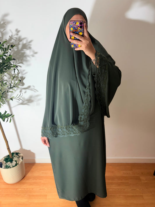 Abaya + khimar dentelle (soie de médine)