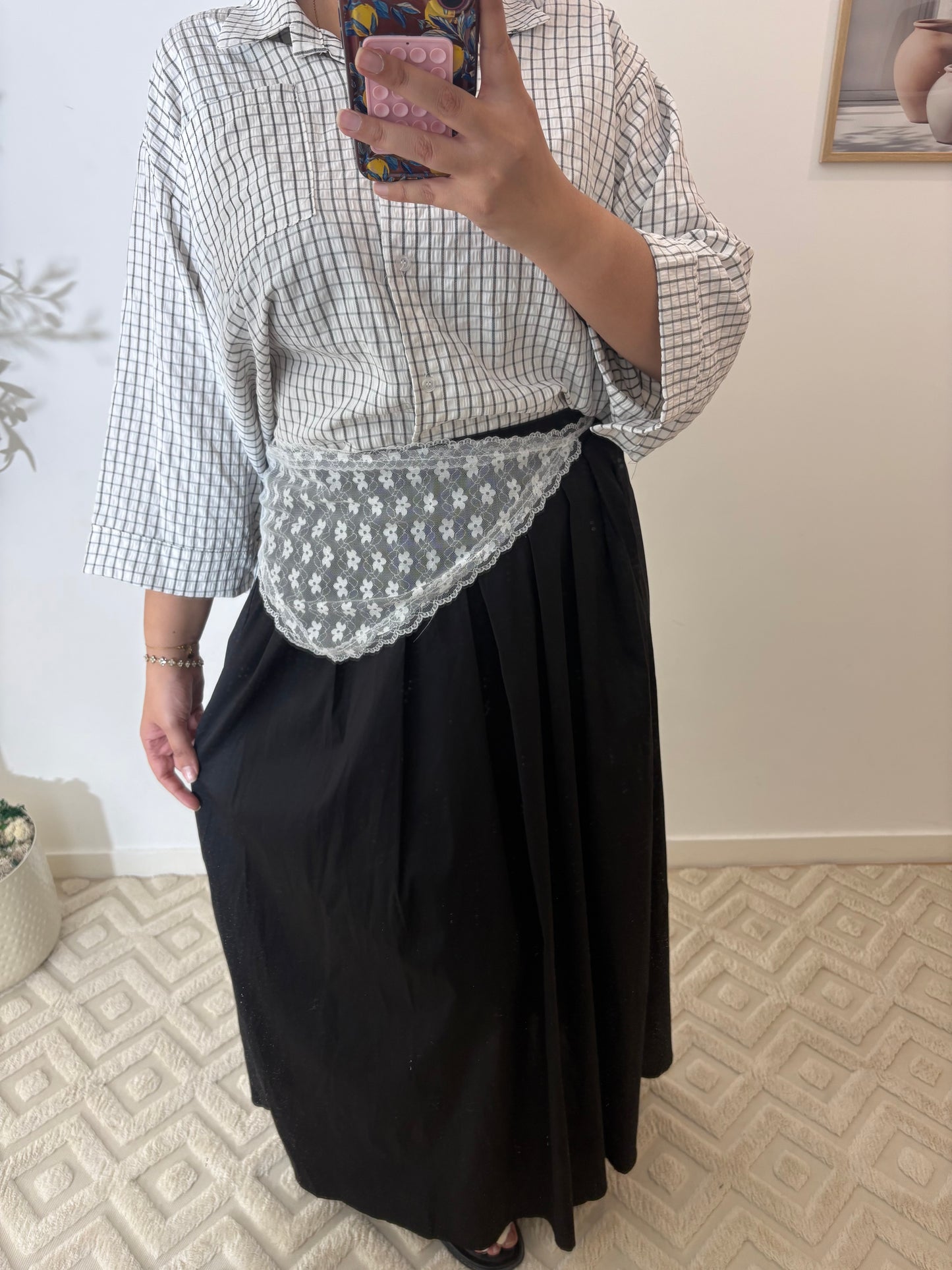 Jupe en popeline de coton + triangle dentelle